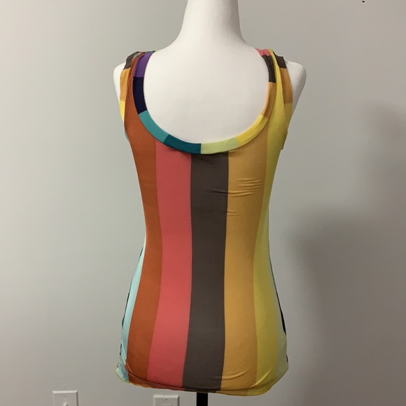Nolita de Nimes Rainbow V-Neck Sleeveless Shirt - Picture 4 of 9